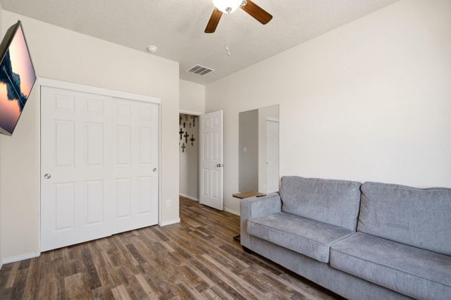256 Landing Trail NE, Rio Rancho, NM 87124