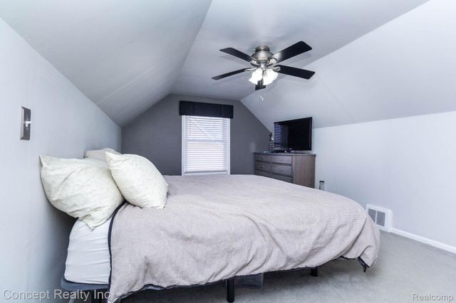 9717 Ruth Avenue, Allen Park, MI 48101