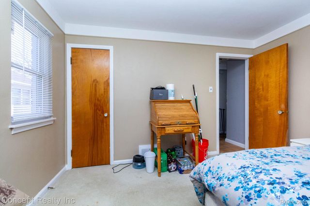 9717 Ruth Avenue, Allen Park, MI 48101