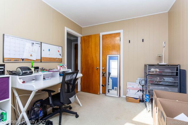 9717 Ruth Avenue, Allen Park, MI 48101