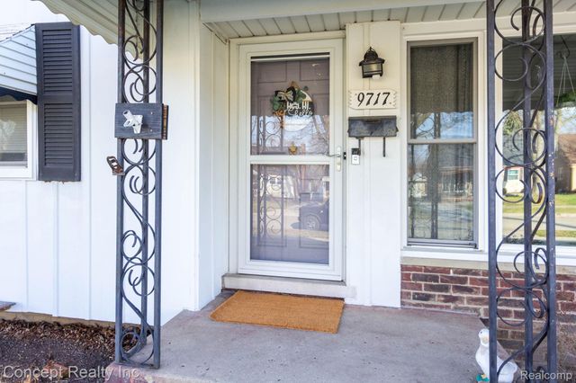 9717 Ruth Avenue, Allen Park, MI 48101
