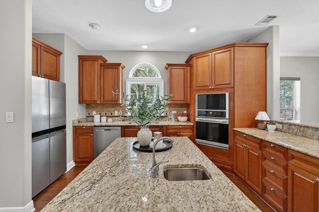 1004 Crooked Creek Cove, Niceville, FL 32578