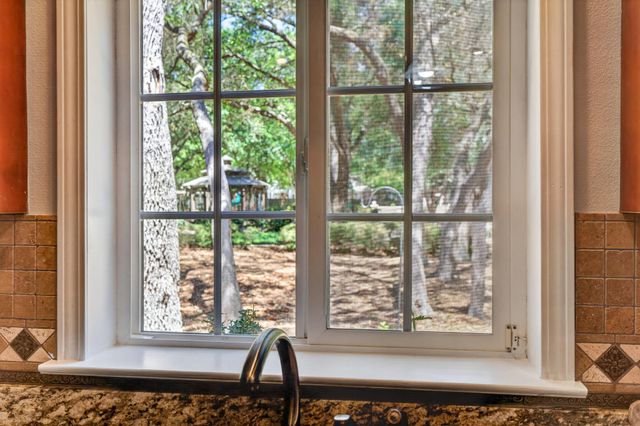 1004 Crooked Creek Cove, Niceville, FL 32578