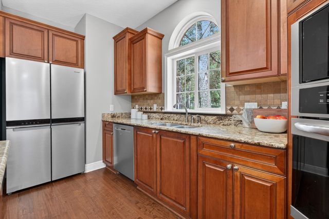 1004 Crooked Creek Cove, Niceville, FL 32578