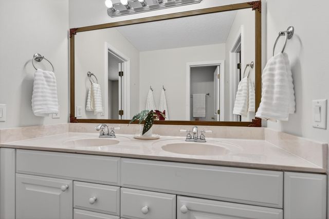 1004 Crooked Creek Cove, Niceville, FL 32578