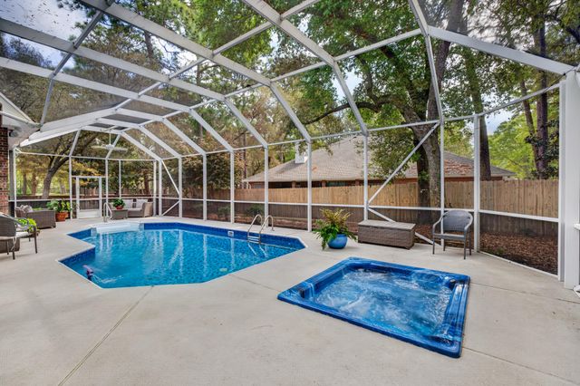 1004 Crooked Creek Cove, Niceville, FL 32578