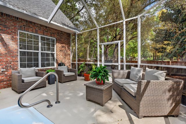 1004 Crooked Creek Cove, Niceville, FL 32578
