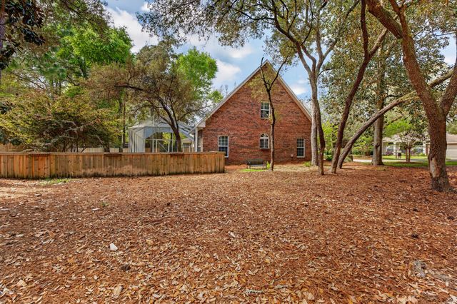 1004 Crooked Creek Cove, Niceville, FL 32578