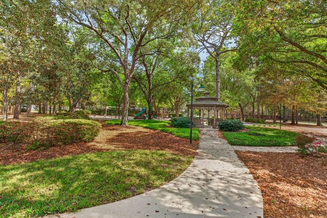 1004 Crooked Creek Cove, Niceville, FL 32578