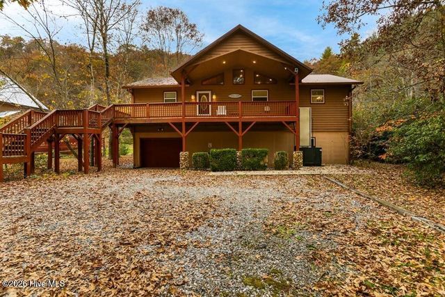 2197 Die Bend Road, Murphy, NC 28906