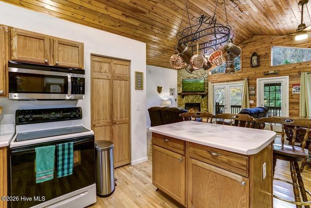 2197 Die Bend Road, Murphy, NC 28906