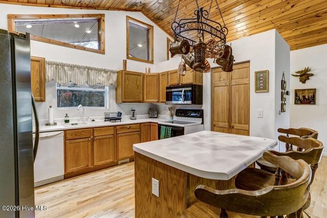 2197 Die Bend Road, Murphy, NC 28906