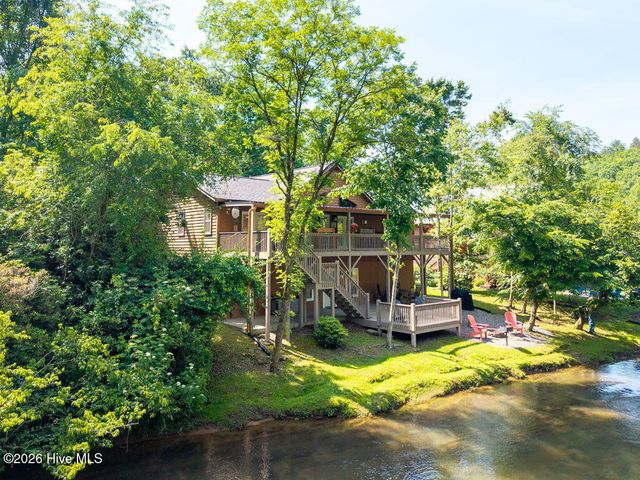 2197 Die Bend Road, Murphy, NC 28906