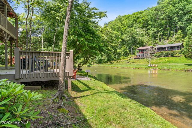 2197 Die Bend Road, Murphy, NC 28906