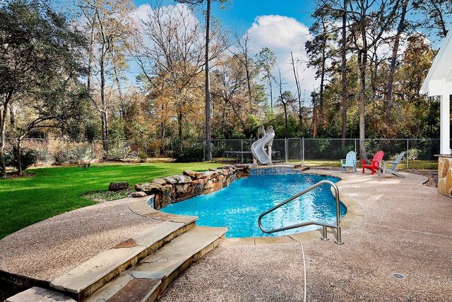 44 Lake Forest Circle, Conroe, TX 77384