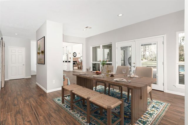 44 Lake Forest Circle, Conroe, TX 77384