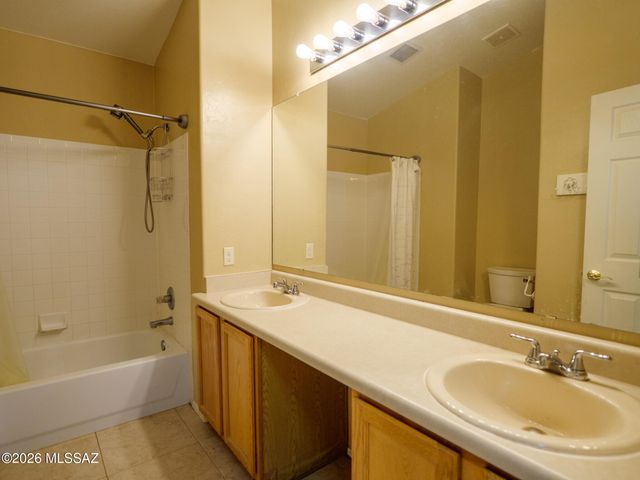 9167 E Sugarberry Place, Tucson, AZ 85747