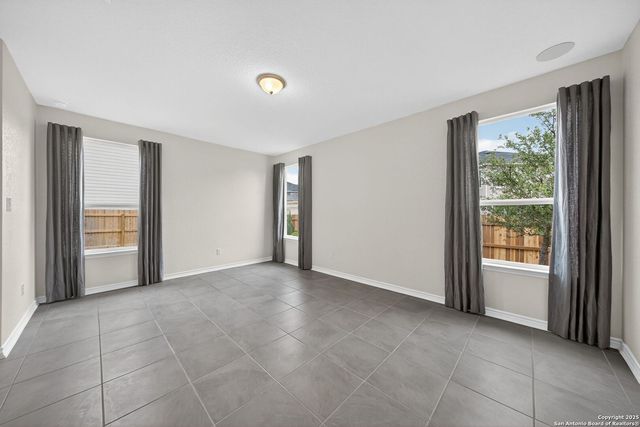 8014 Kingfisher Lndg, San Antonio, TX 78253