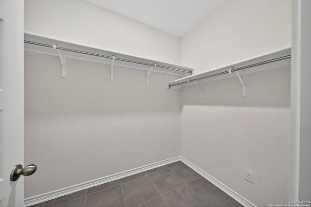 8014 Kingfisher Lndg, San Antonio, TX 78253