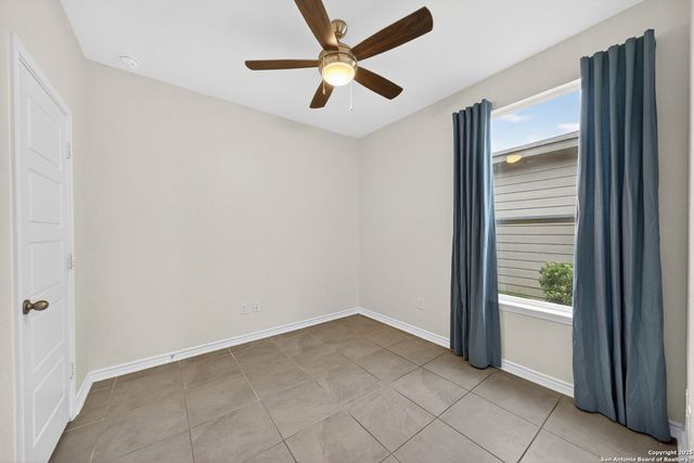 8014 Kingfisher Lndg, San Antonio, TX 78253