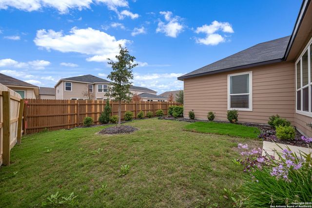 8014 Kingfisher Lndg, San Antonio, TX 78253