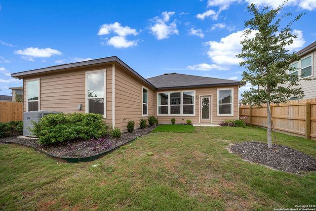 8014 Kingfisher Lndg, San Antonio, TX 78253