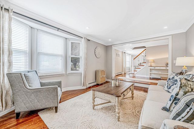 19 Pritchard Crescent, Port Jefferson Station, NY 11776
