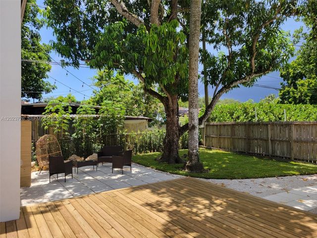 5866 SW 60th St 3, Miami, FL 33143