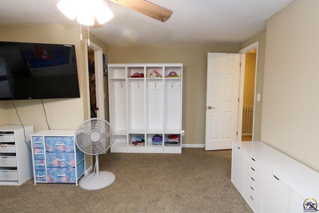 928 Lakeview St, Emporia, KS 66801