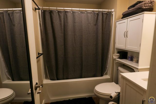 928 Lakeview St, Emporia, KS 66801