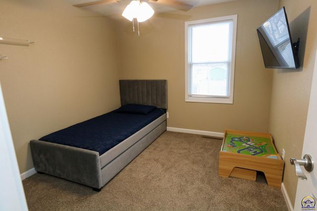 928 Lakeview St, Emporia, KS 66801