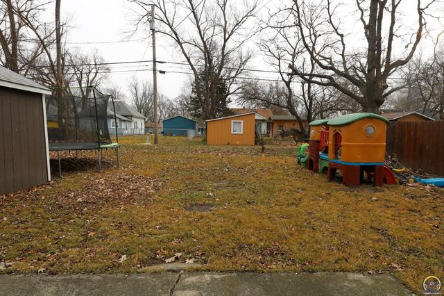 928 Lakeview St, Emporia, KS 66801