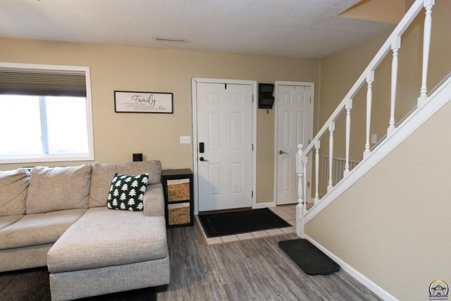 928 Lakeview St, Emporia, KS 66801