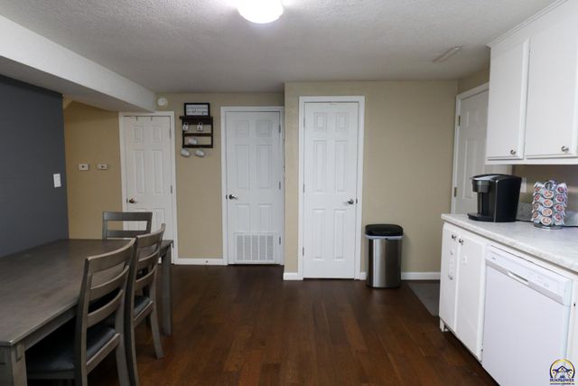 928 Lakeview St, Emporia, KS 66801