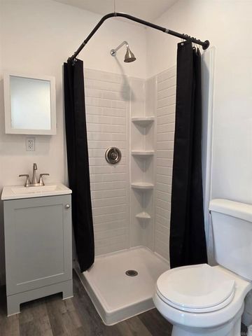 1819 Oakshire Court, San Diego, CA 92102