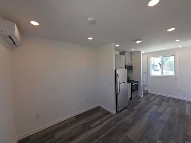 1819 Oakshire Court, San Diego, CA 92102