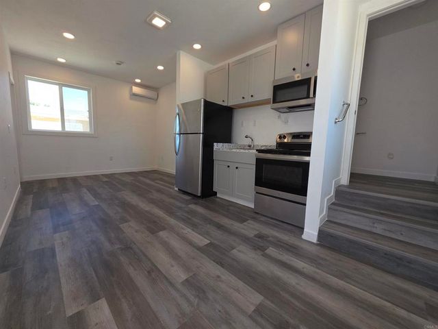 1819 Oakshire Court, San Diego, CA 92102