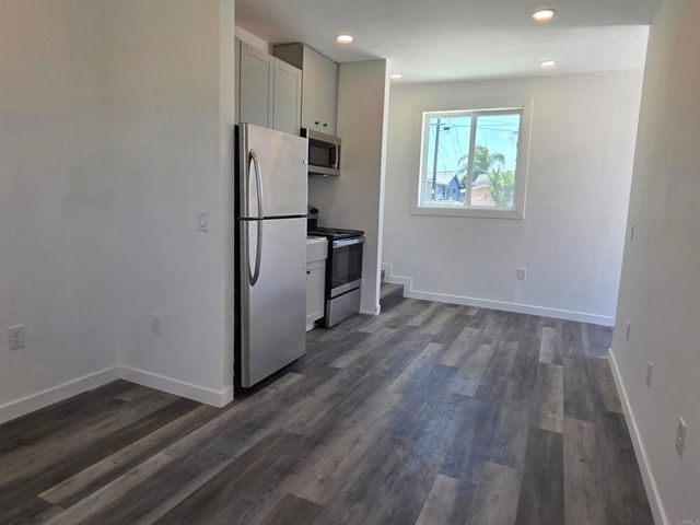 1819 Oakshire Court, San Diego, CA 92102