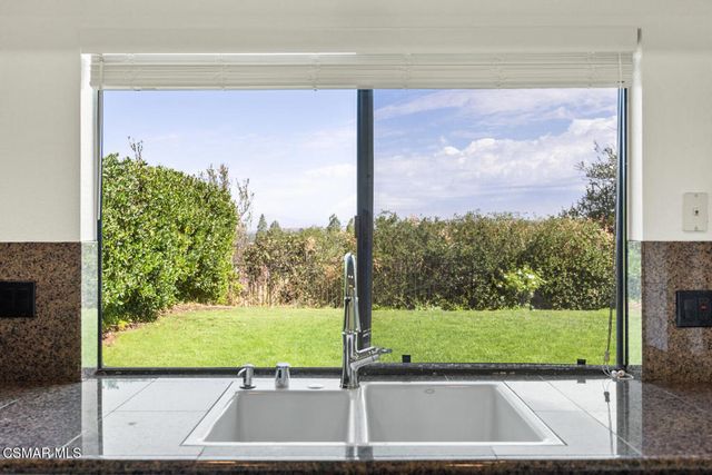 139 Los Padres Drive, Thousand Oaks, CA 91361