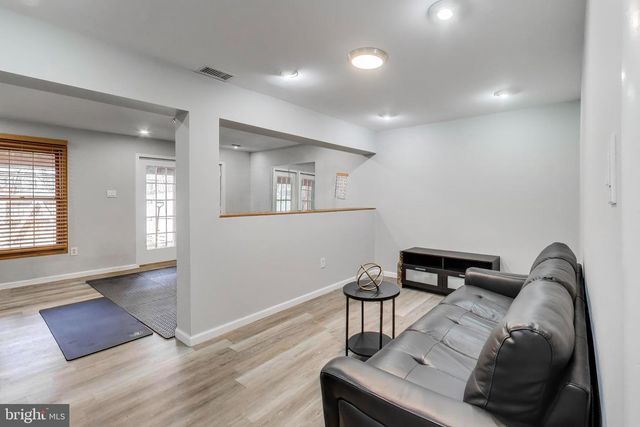 14222 OXFORD DR, Laurel, MD 20707