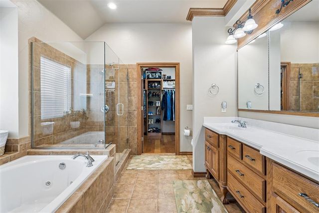 16317 Roserock Circle, Choctaw, OK 73020