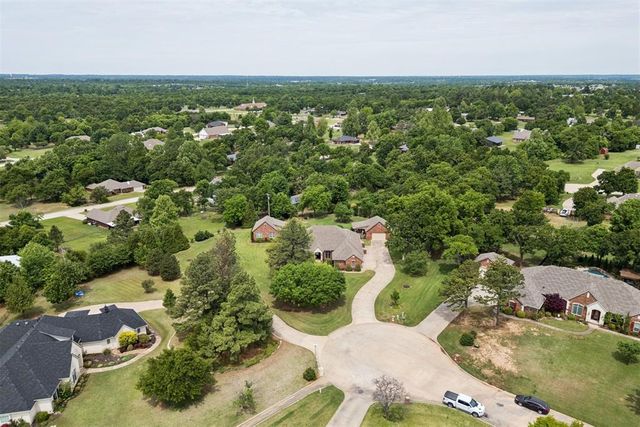 16317 Roserock Circle, Choctaw, OK 73020