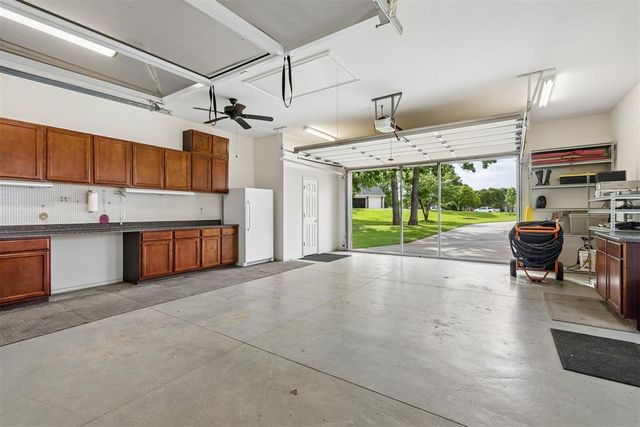 16317 Roserock Circle, Choctaw, OK 73020