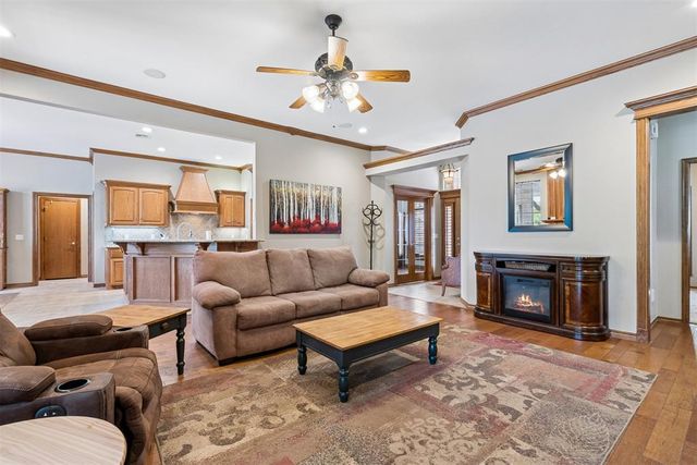 16317 Roserock Circle, Choctaw, OK 73020