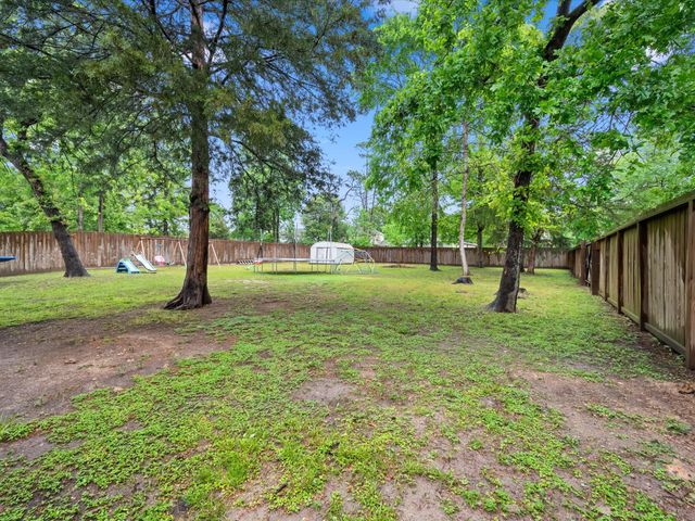 13604 Bighorn Trail, Willis, TX 77378