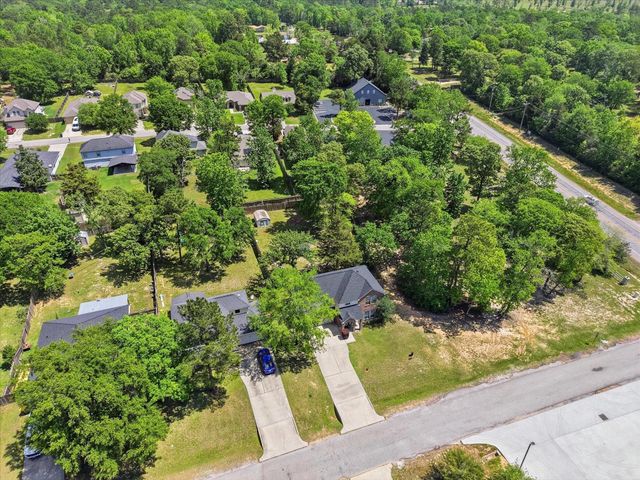 13604 Bighorn Trail, Willis, TX 77378