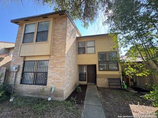 8024 Winsford, San Antonio, TX 78239