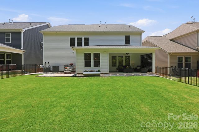 15316 Ravenall Drive, Huntersville, NC 28078