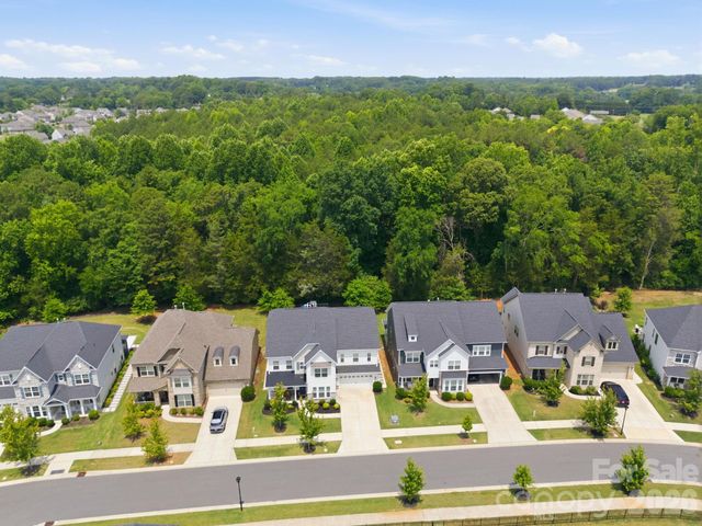 15316 Ravenall Drive, Huntersville, NC 28078