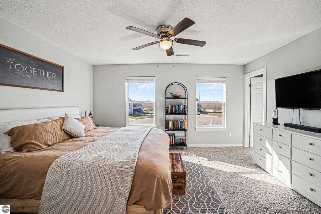 Image 12 of property listing at 158 Jade Court, Alma, MI 48801